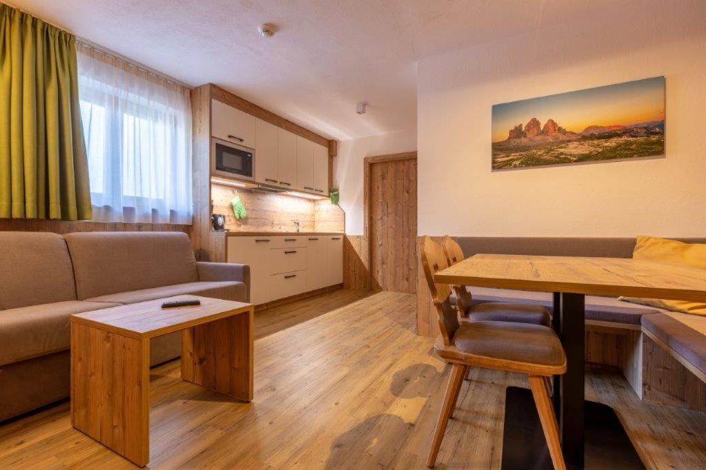 Apartment Edelweiss Sexten Exteriör bild